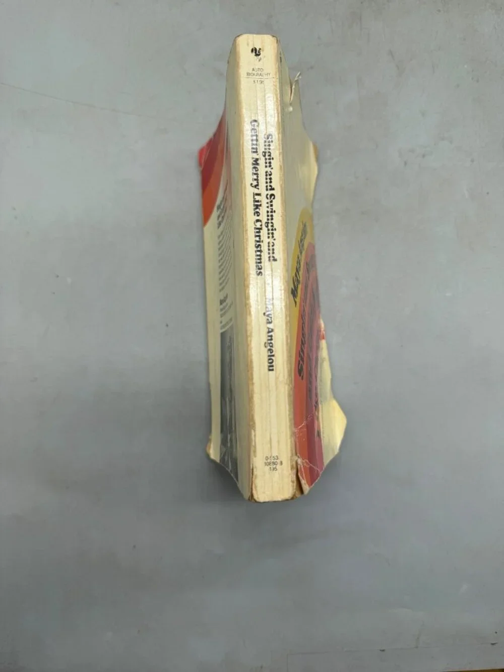 Vtg Maya Angelou Singin And Swingin And Gettin Merry Like Christmas Book 1977